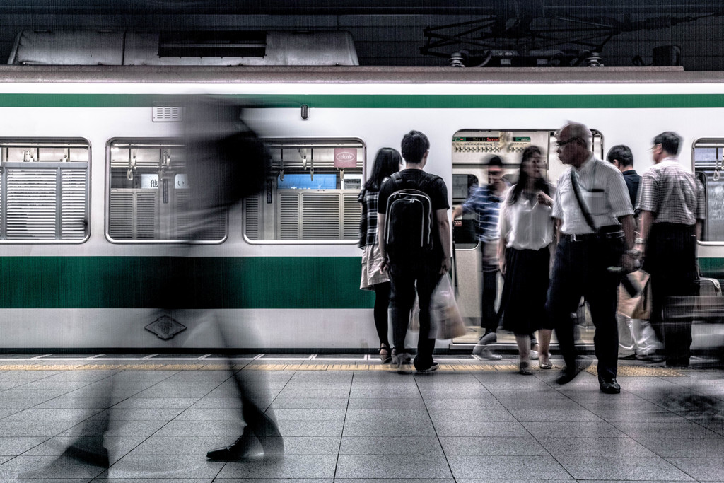 御堂線　新大阪駅