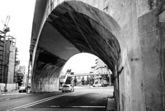阪神岩屋駅近く高架下