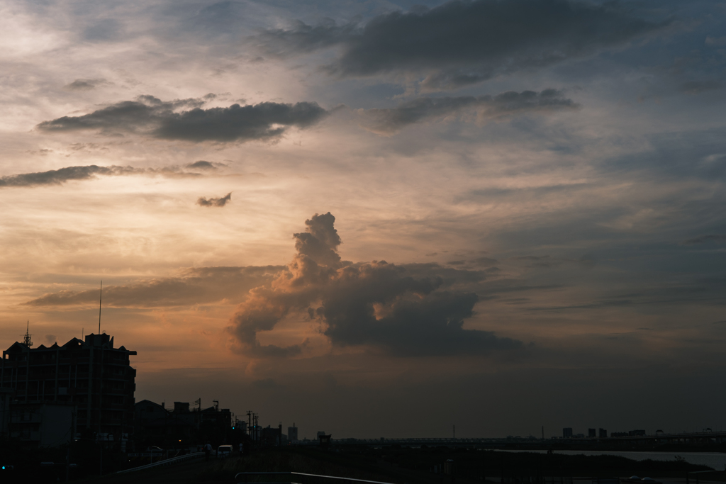 東京下町、８月、夕方、、、①