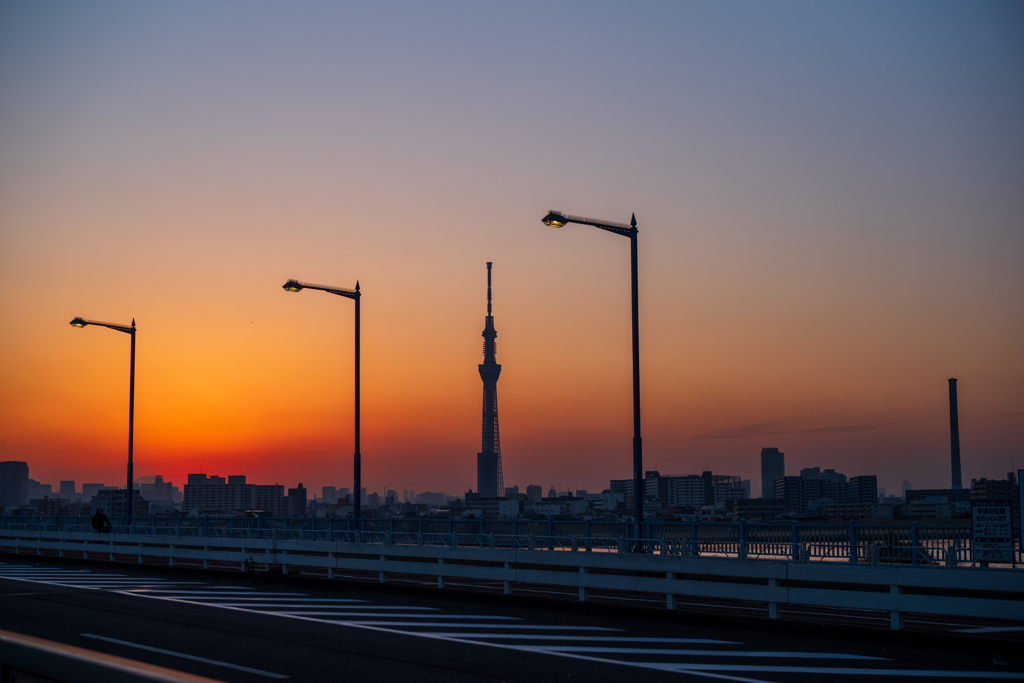 暮れなずむ散歩道〜2