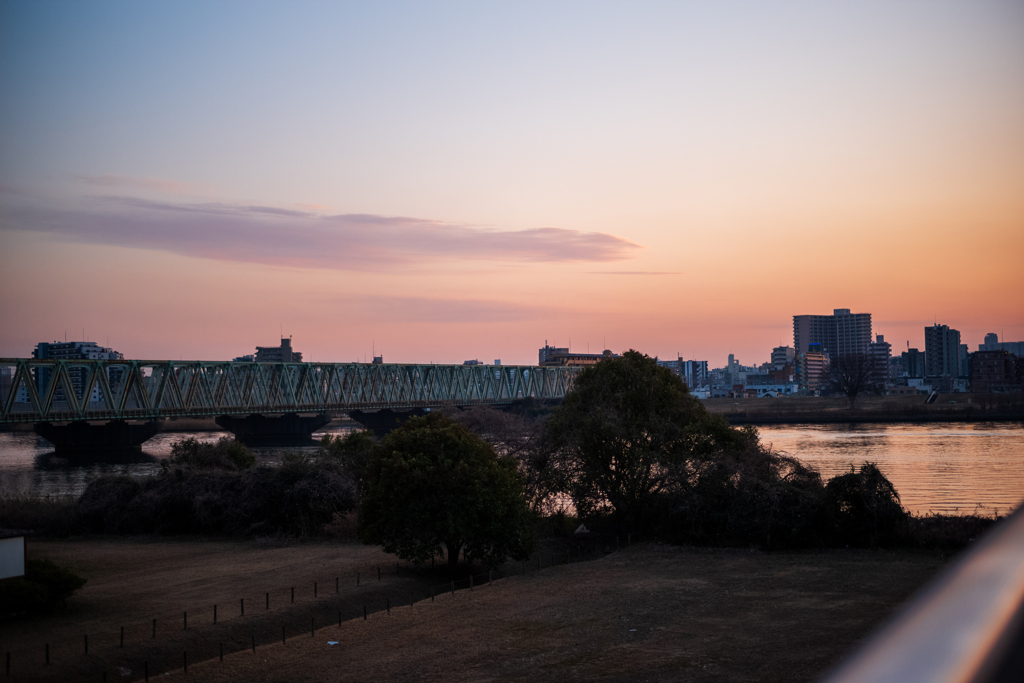 暮れなずむ散歩道〜3