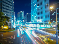 歩道橋から梅田新道交差点を望む 歩道橋から梅田新道交差点を望む