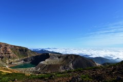 お釜と広がる雲海