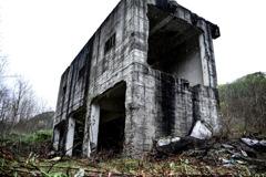 廃墟探訪 ～幌内炭坑跡地 雨の廃墟～