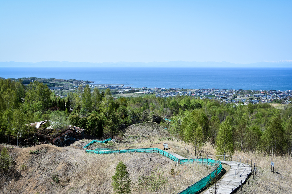 火山の町探訪② ～内浦湾を見つめるお菓子工場～