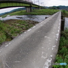 沈下橋のある鉄道風景