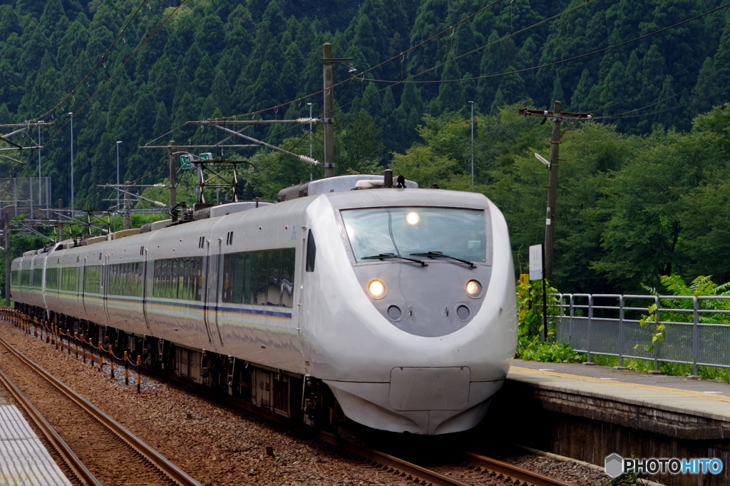 通過
