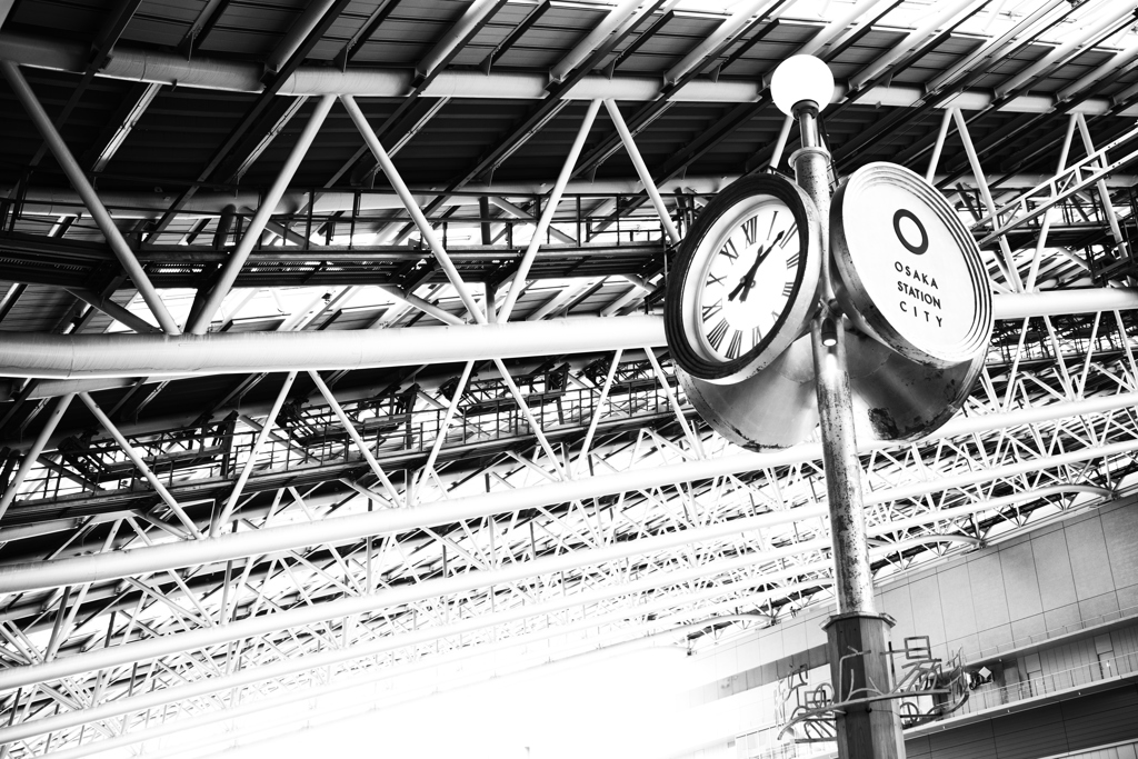 大阪駅「時空（南）」