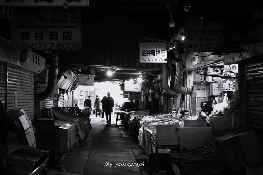 鶴橋高架下の風景