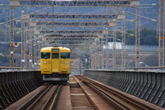 鉄橋（電車あり）