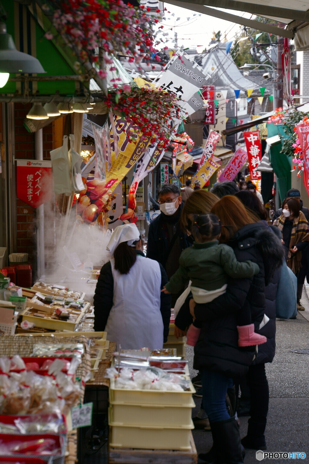 石切神社参道の賑わい