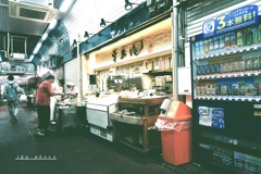 頑張る豆腐屋さん（フィルム調）