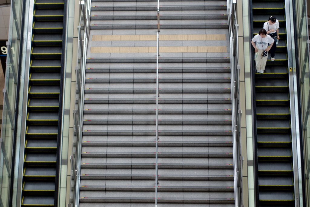 escalator