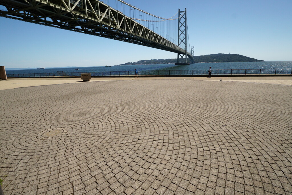 違う視点で撮った明石海峡大橋