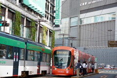 広島駅前　朝の風景