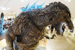 ゴジラに喰われる！！