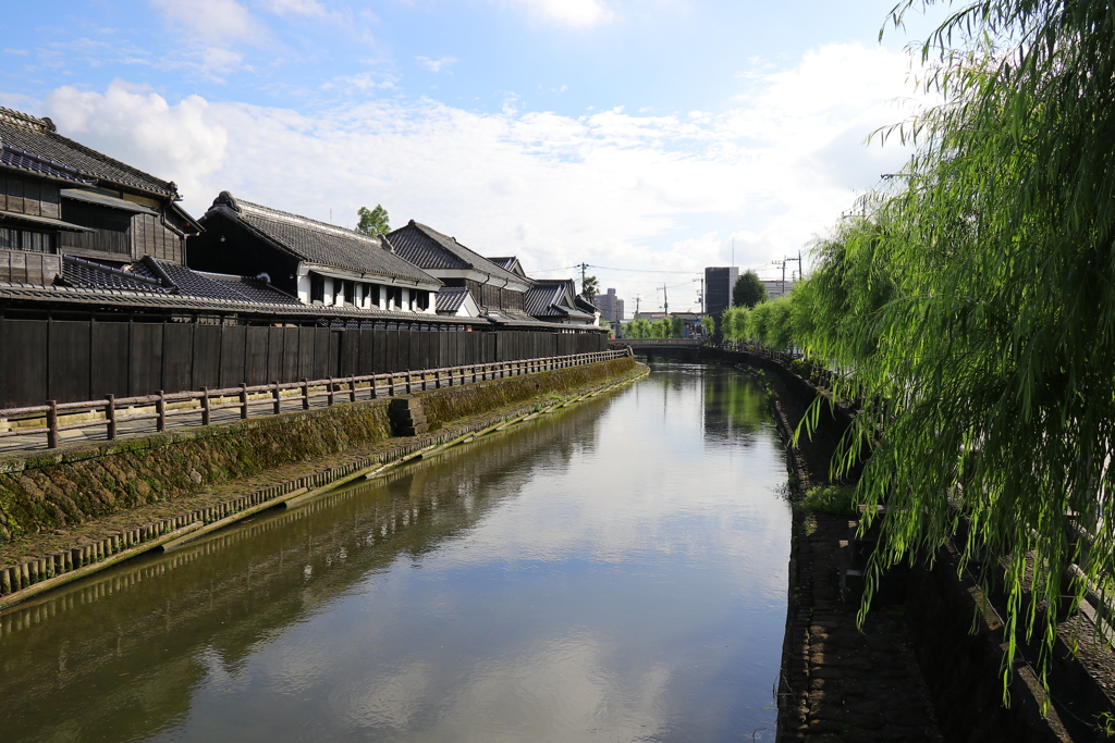 蔵の街栃木_穏やかな巴波川（うずまがわ)