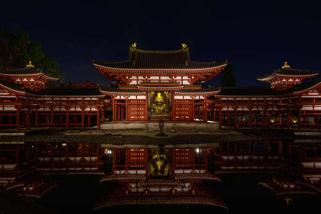 闇夜に輝くは阿弥陀の光♪