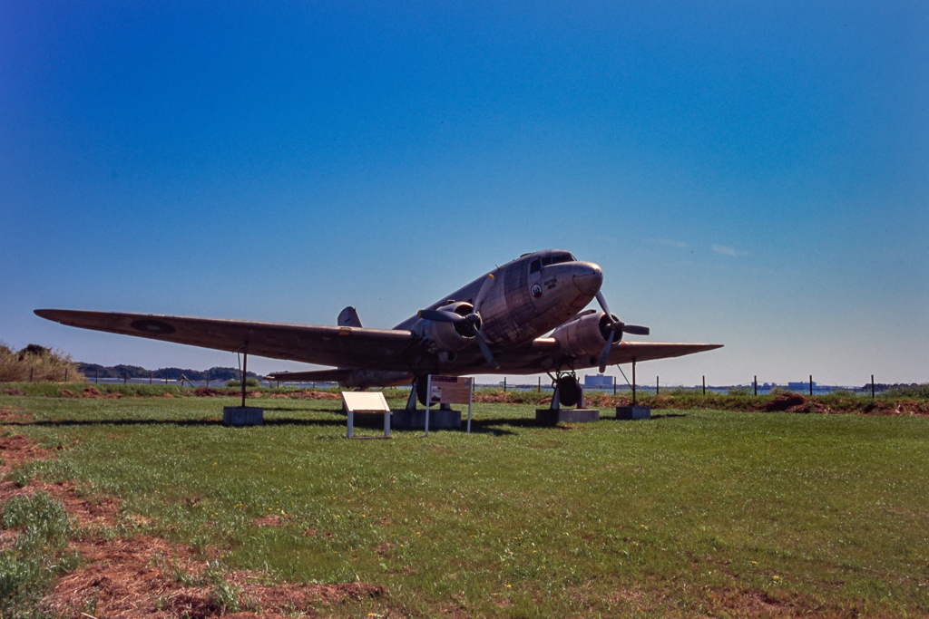 飛びたてDC-3