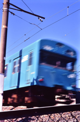 青い電車①