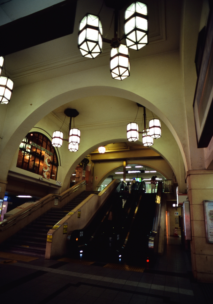 阪急三宮駅