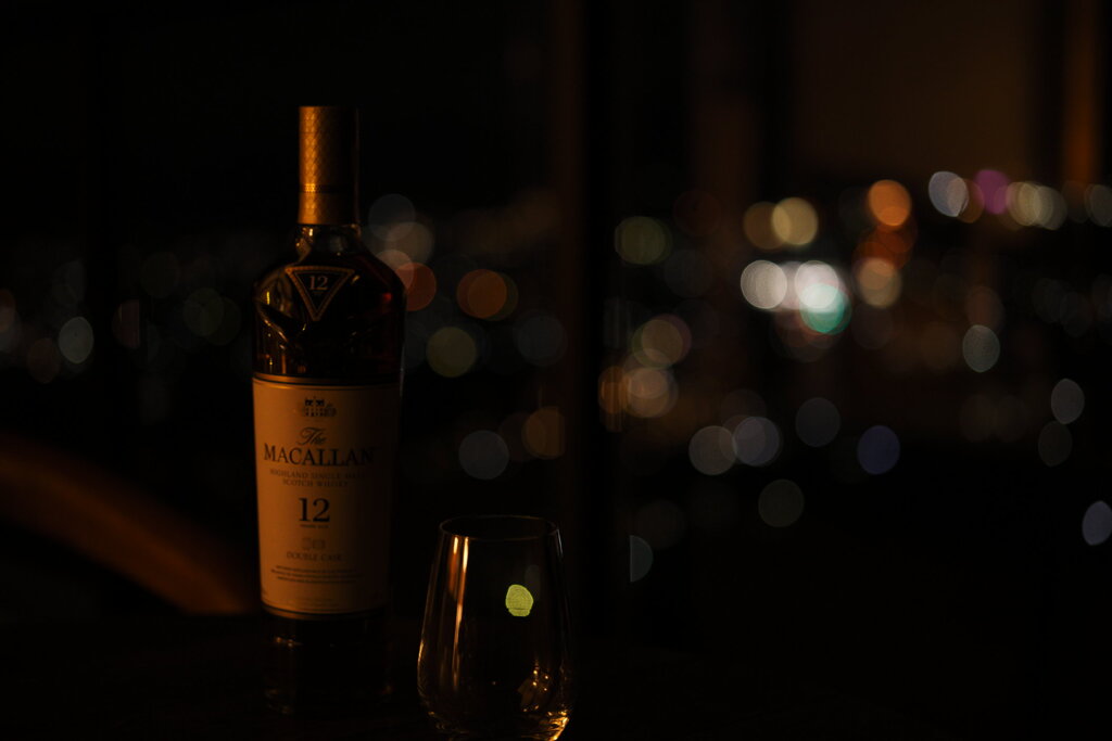 夜景とともに