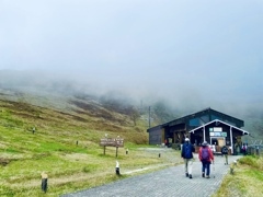 下界を見下ろして