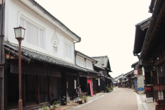 古い街並みを歩く