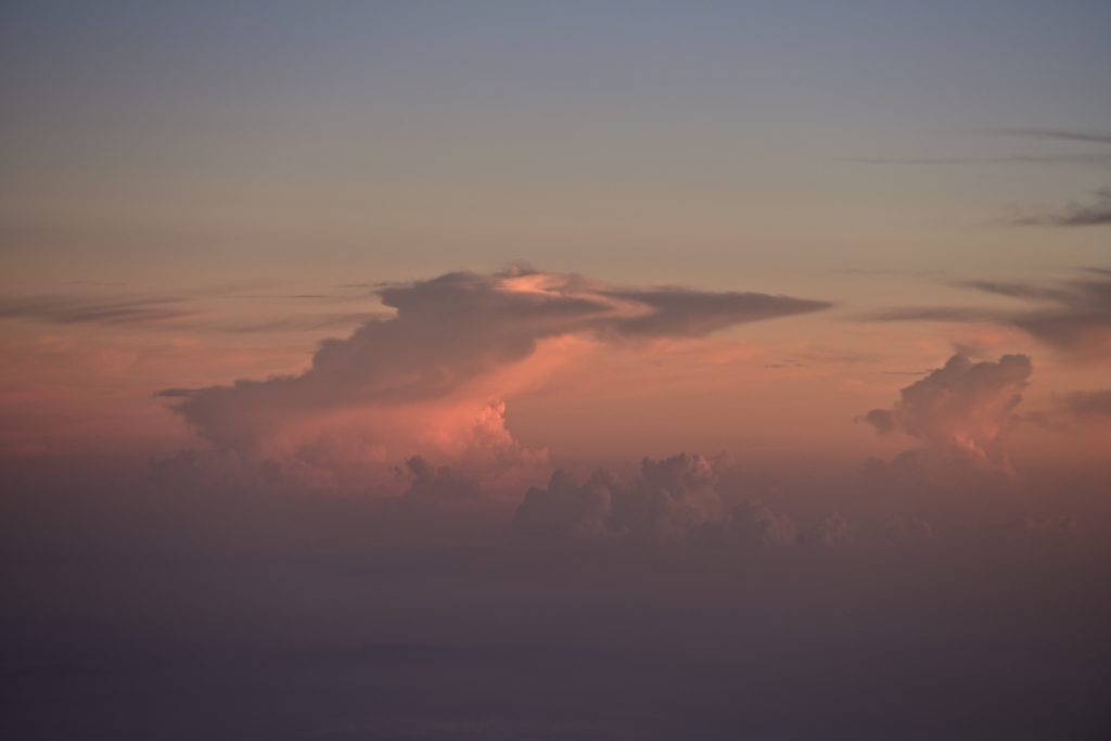 染まる雲