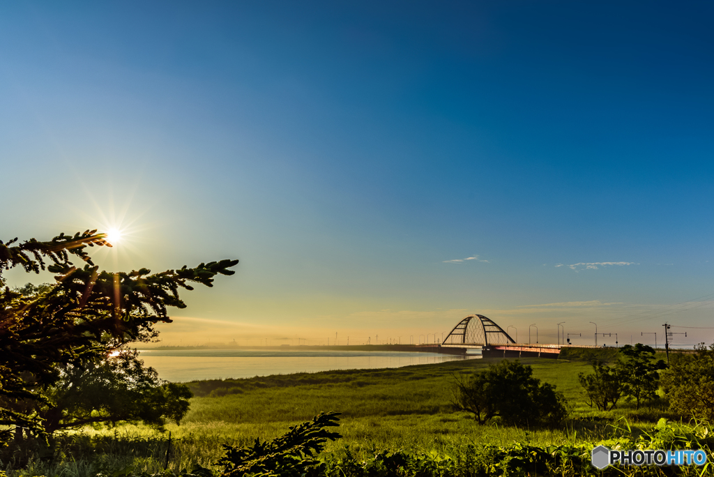 根室の朝日