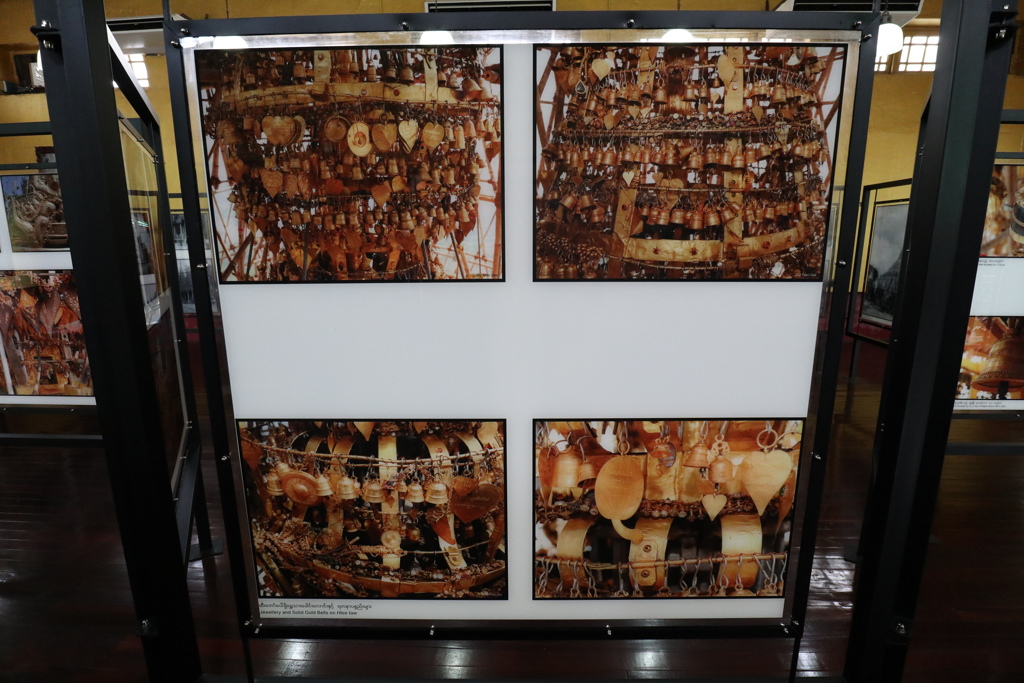 シュエダゴンパゴダ　展示室　ミャンマー