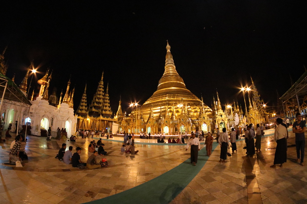 ミャンマー　シュエダゴンパゴダ　 Shwedagon Pagoda