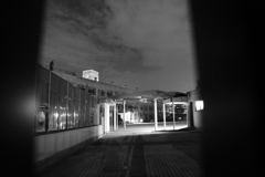 夜の小学校