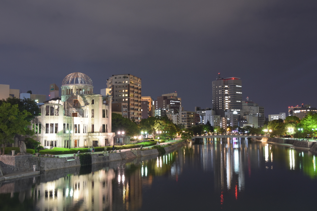 原爆ドーム　HIROSHIMA