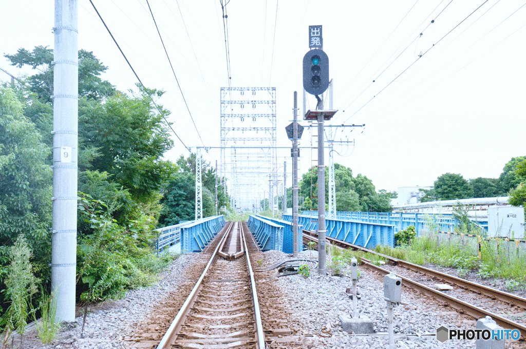 青い鉄骨