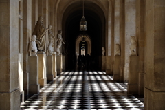 ヴェルサイユ宮殿 大理石輝く廊下