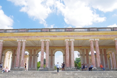 ヴェルサイユ宮殿 大トリアノン宮殿 青空と桃色の大理石