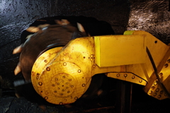 長崎 池島観光 炭鉱体験 石炭を削る装置
