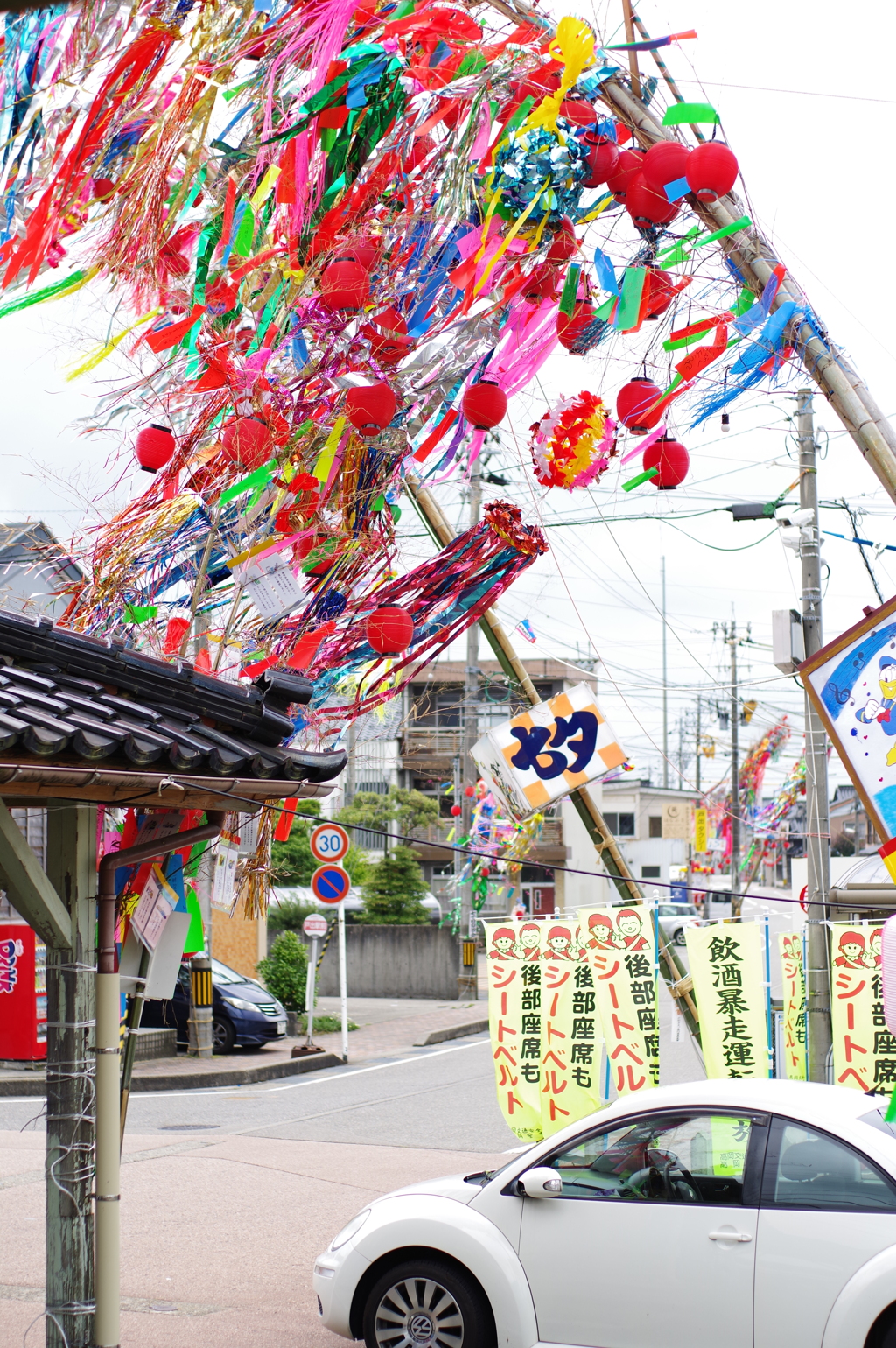 戸出七夕祭り　フォルクスワーゲンと