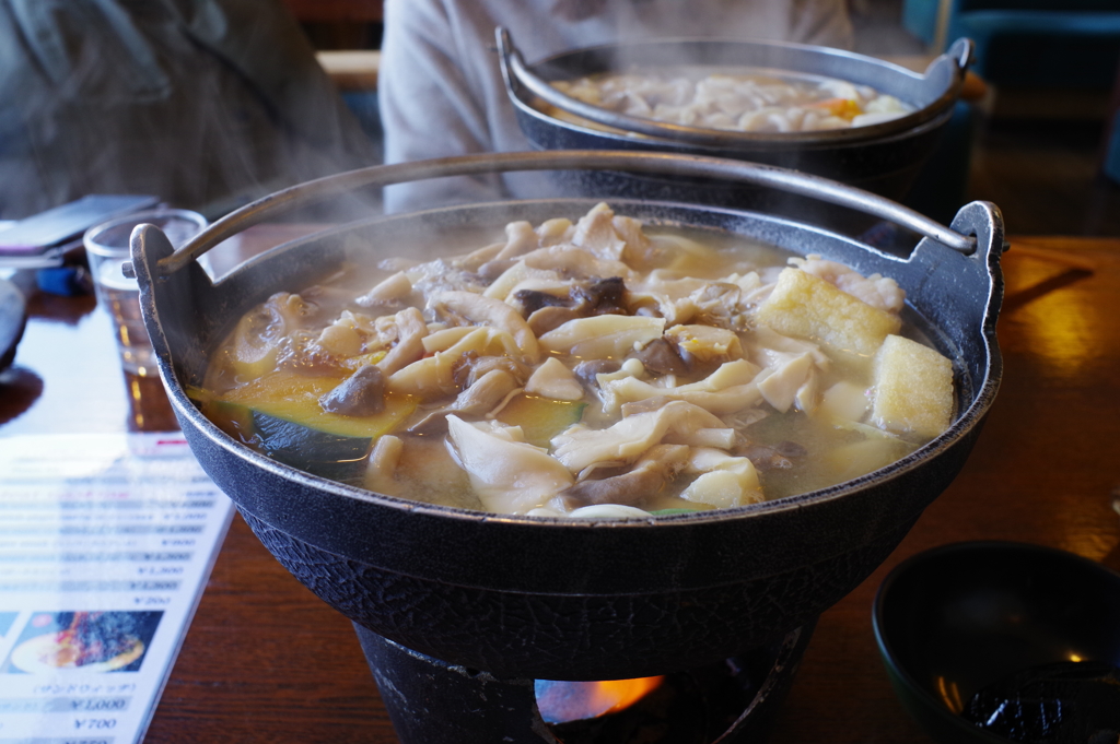 河口湖　お昼ごはん　ほうとう