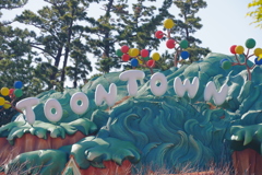 快晴と夜の初ディズニーランド TOONTOWN