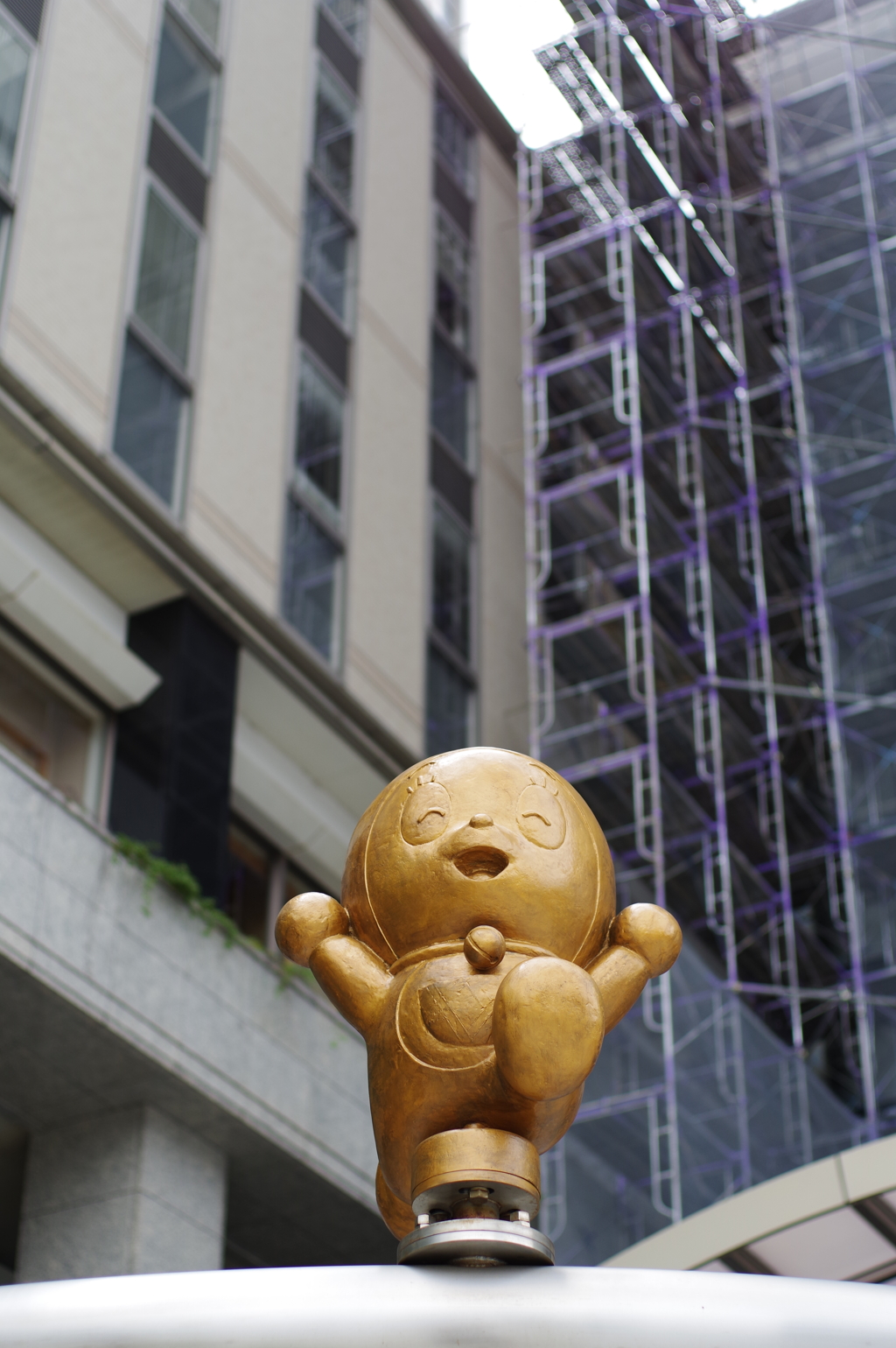 高岡駅前　なんとなくドラミちゃん