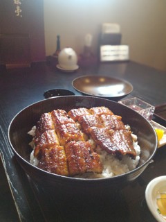 うなぎ特丼　山水亭　スマホ単焦点モード撮影