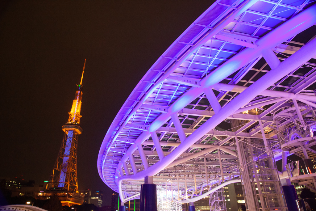 テレビ塔とオアシス