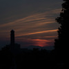 夕日と虹の塔