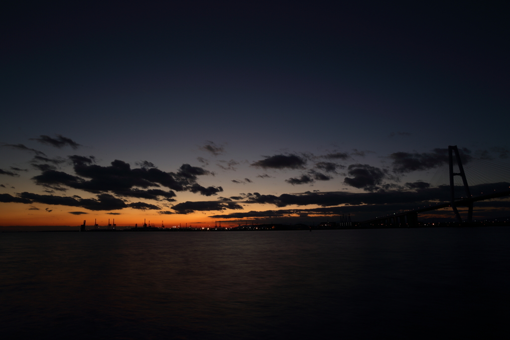 名古屋港の夕日　