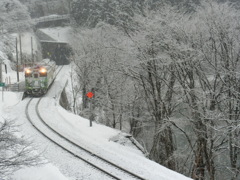 只見線 雪の早戸駅