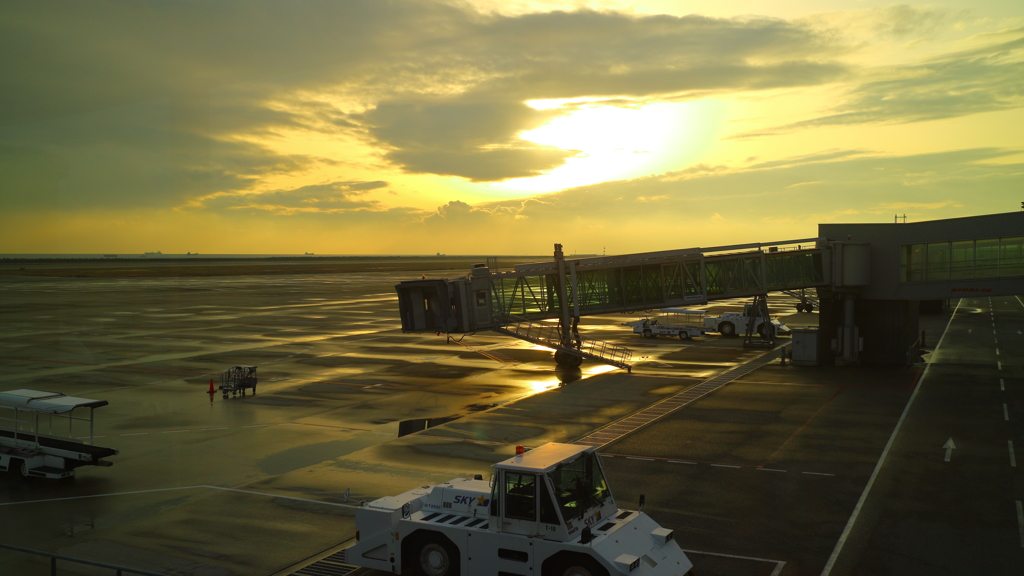 タラップからのKOBE AIRPORT