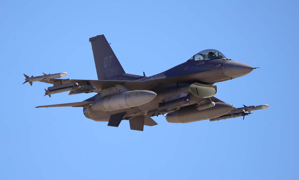F-16