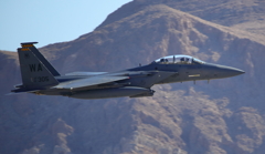 F15